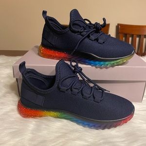 (NEW) Wanted Felicity Women Sneakers, Size 5 1/2